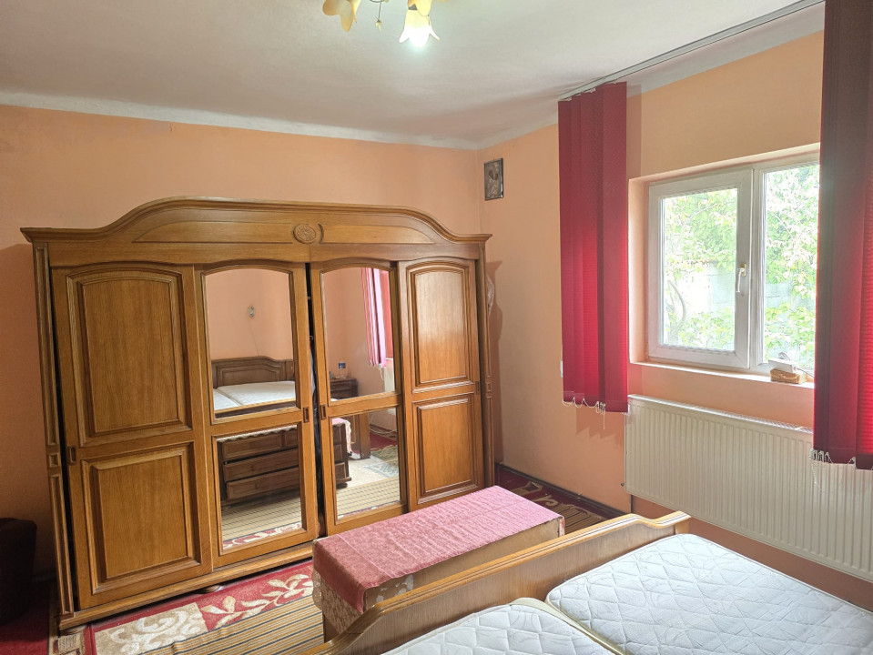 Casa de vanzare in oras cartier CFR cu 550 mp teren sau schimb cu apartament