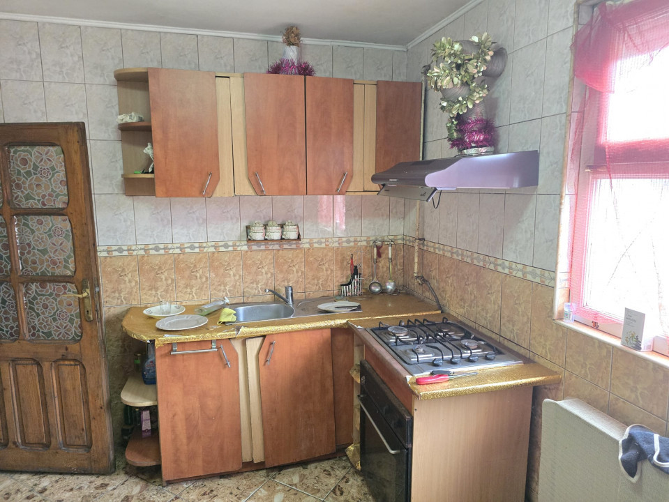 Casa de vanzare in oras cartier CFR cu 550 mp teren sau schimb cu apartament