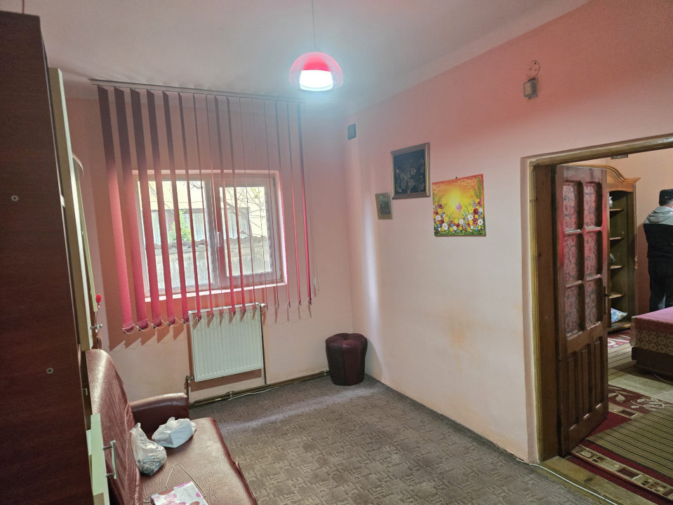 Casa de vanzare in oras cartier CFR cu 550 mp teren sau schimb cu apartament