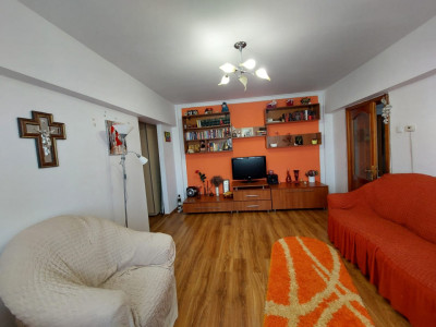 Apartament 3 camere Mioritei