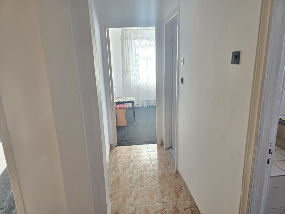 Apartament de vanzare 2 camere decomandat 