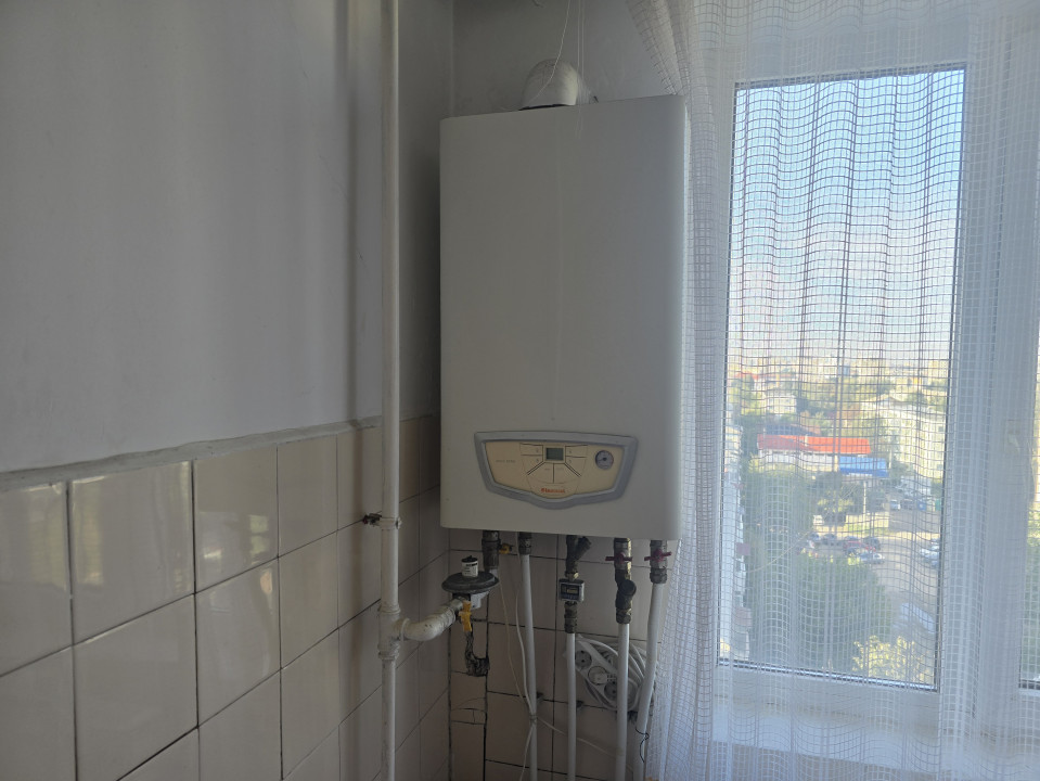 Apartament de vanzare 2 camere decomandat 