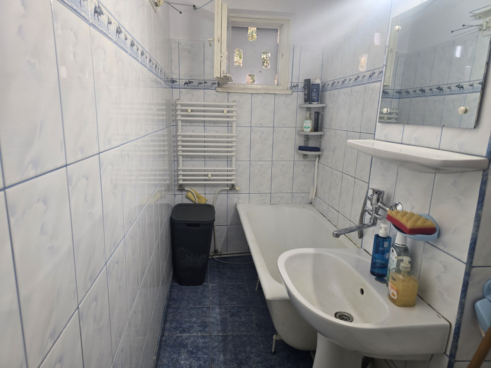 Apartament 2 camere de vânzare etj.3