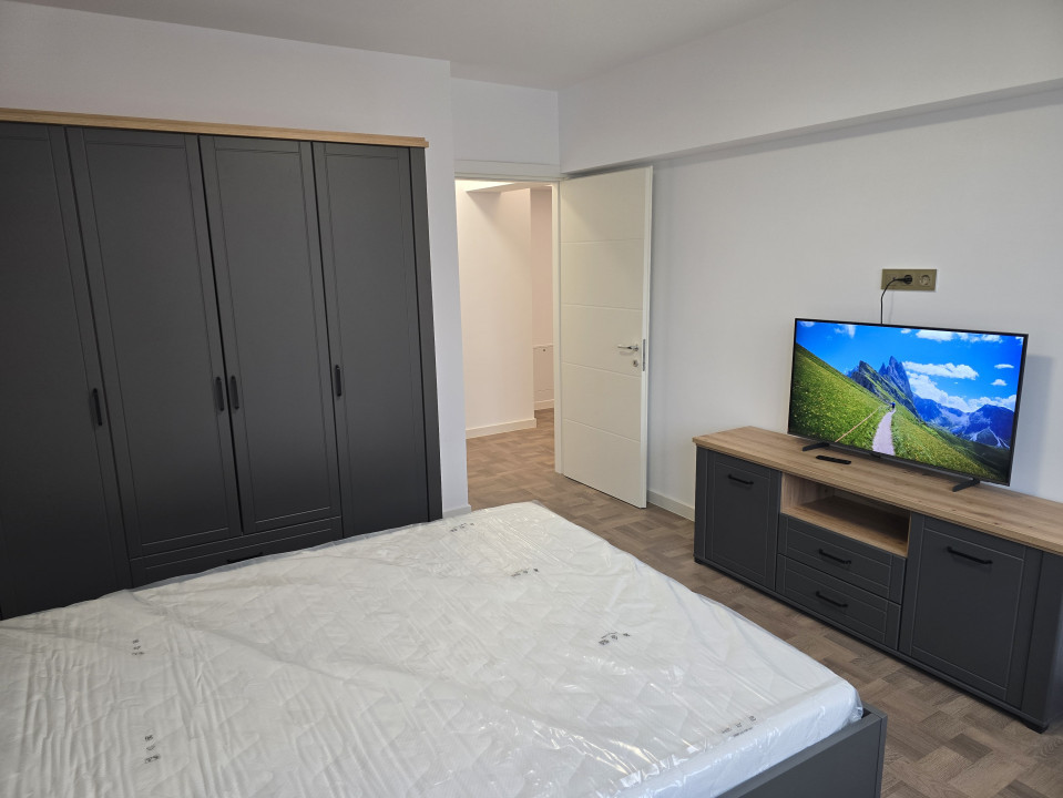 Apartament de închiriat lux bloc nou Mall