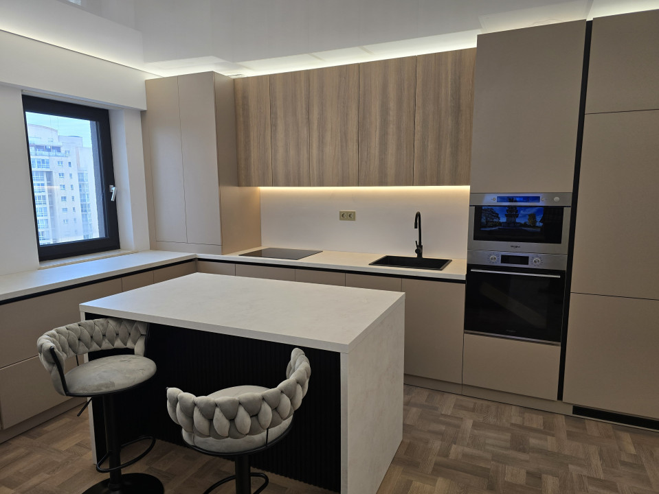 Apartament de închiriat lux bloc nou Mall