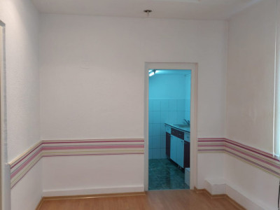 Birou zona linistita