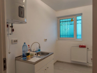 Ideal pentru birou/salon/cabinet /inchiriere !!!