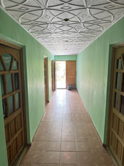 Casa cu etaj de vanzare sat Beresti, com. Sascut, jud. Bacau