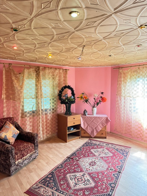 Casa cu etaj de vanzare sat Beresti, com. Sascut, jud. Bacau