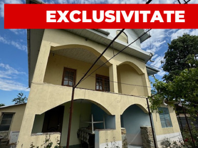 Casa cu etaj de vanzare sat Beresti, com. Sascut, jud. Bacau
