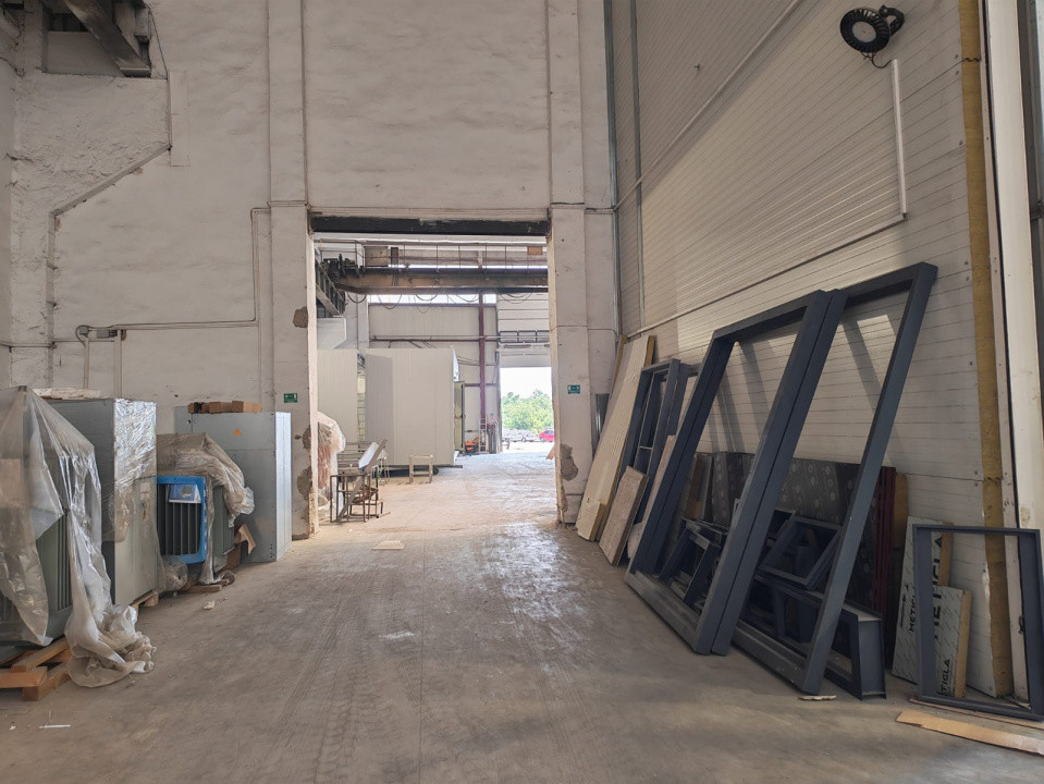 Hale industriale si birouri de inchiriat!! 575-3855 mp