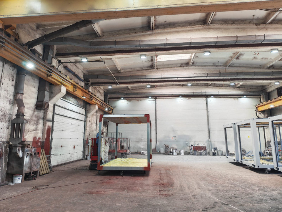 Hale industriale si birouri de inchiriat!! 575-3855 mp