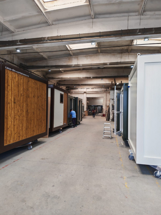 Hale industriale si birouri de inchiriat!! 575-3855 mp