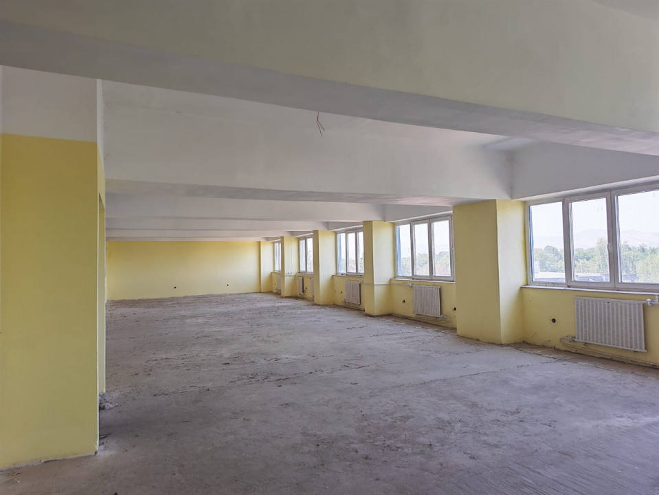 Hale industriale si birouri de inchiriat!! 575-3855 mp