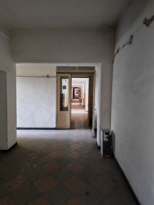 Hale industriale si birouri de inchiriat!! 575-3855 mp