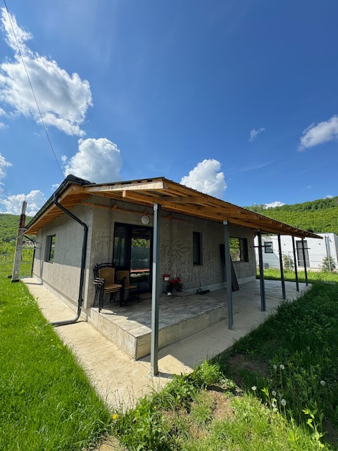 Casa noua  2024 de vanzare, Podis, com. Margineni, jud. Bacau