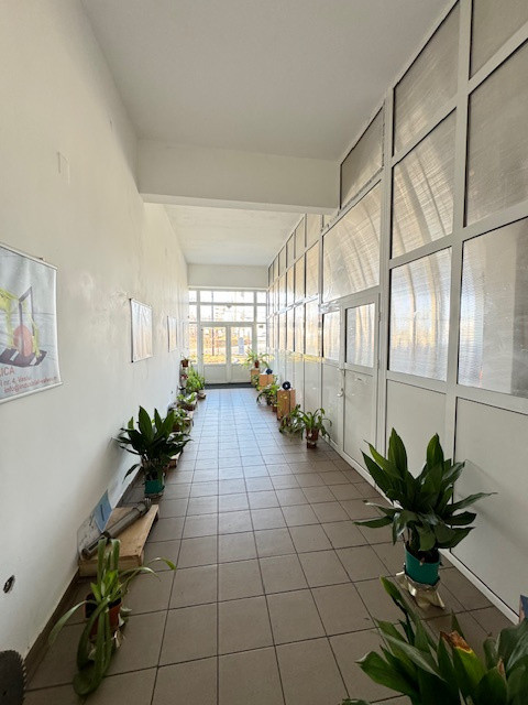 Vanzare/inchiriere 1-3 HALE si 1 cladire BIROURI, zona industriala mun. VASLUI 