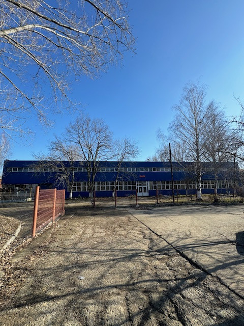 Vanzare/inchiriere 1-3 HALE si 1 cladire BIROURI, zona industriala mun. VASLUI 