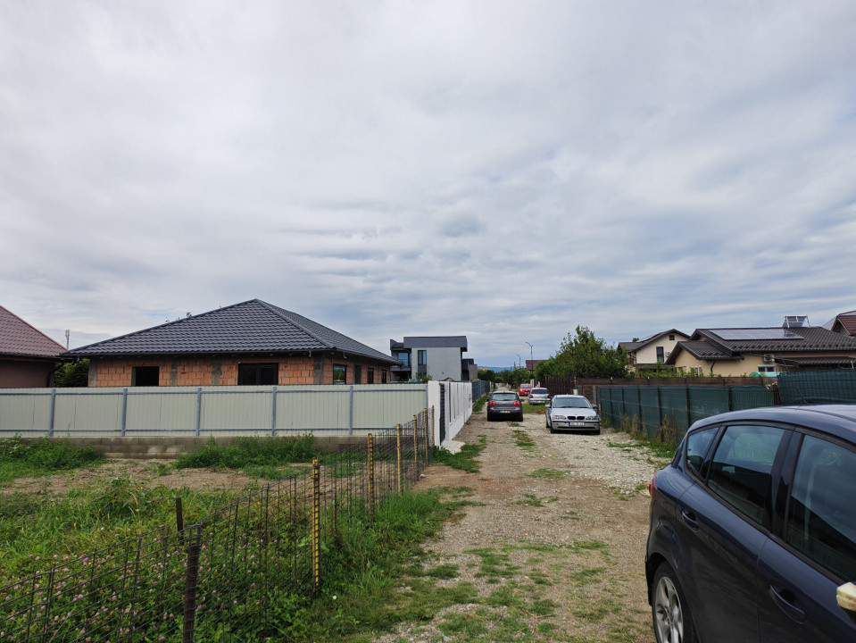 Teren 600mp Serbanesti