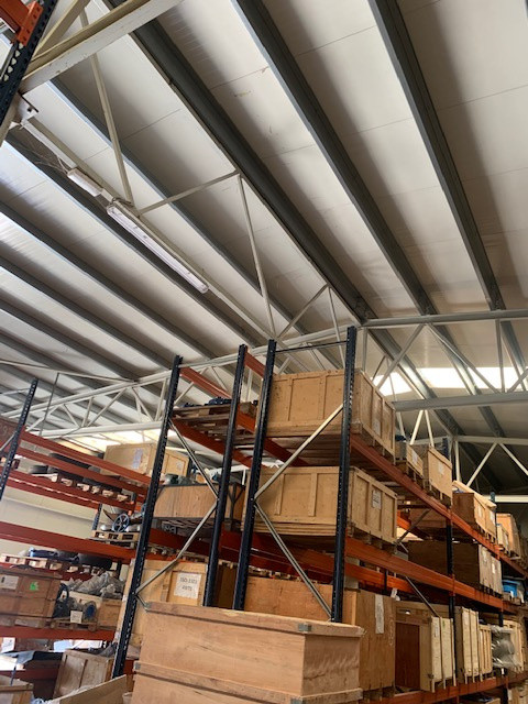 Hala de vanzare, an 2008, zona industriala Bacau