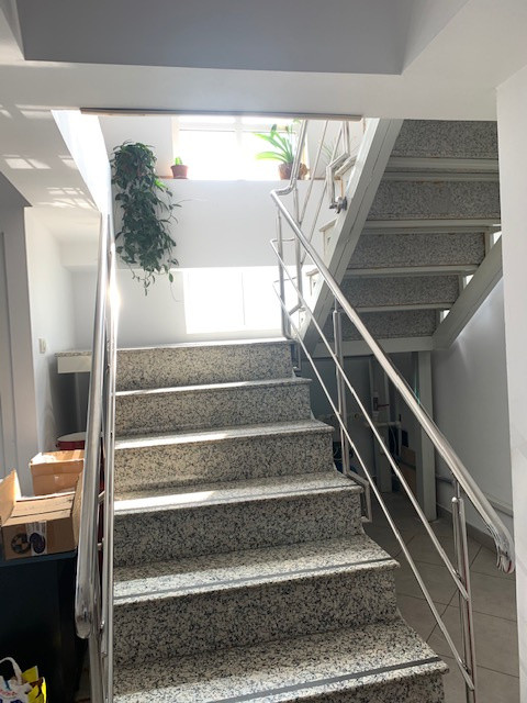 Hala de vanzare, an 2008, zona industriala Bacau