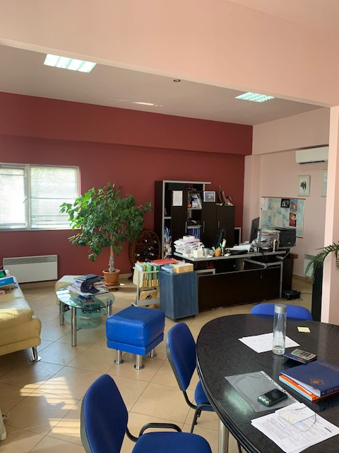 Hala de vanzare, an 2008, zona industriala Bacau