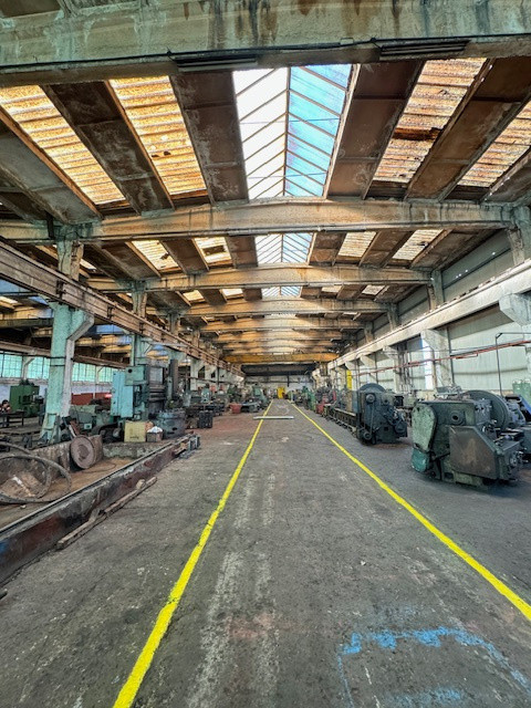 Vanzare/inchiriere FABRICA cu 3 HALE si BIROURI, zona industriala mun. VASLUI