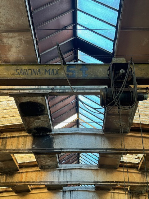 Vanzare/inchiriere FABRICA cu 3 HALE si BIROURI, zona industriala mun. VASLUI