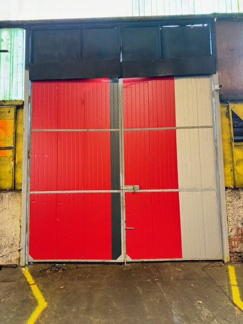 Vanzare/inchiriere FABRICA cu 3 HALE si BIROURI, zona industriala mun. VASLUI