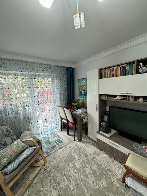 Apartament 2 camere+boxa de vanzare, etaj 2, str. Cornisa, Bacau