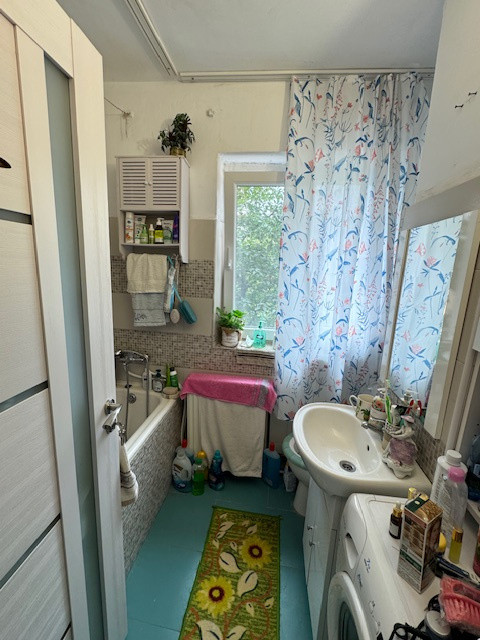 Apartament 2 camere+boxa de vanzare, etaj 2, str. Cornisa, Bacau