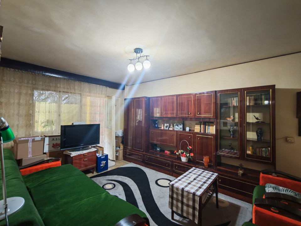 Apartament 3 camere str Emil Racovita