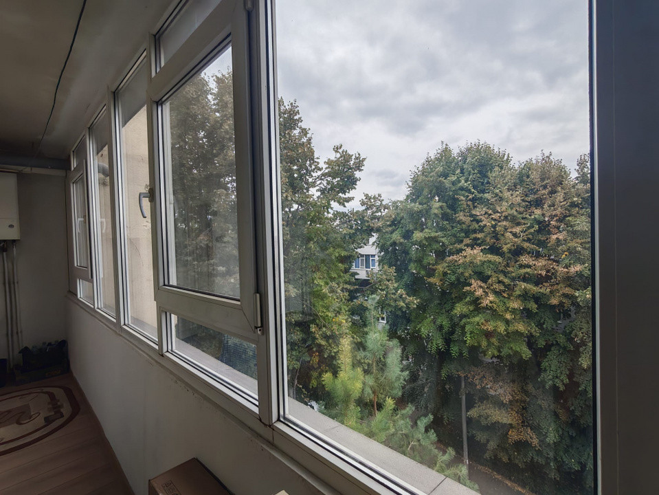 Apartament 3 camere str Emil Racovita