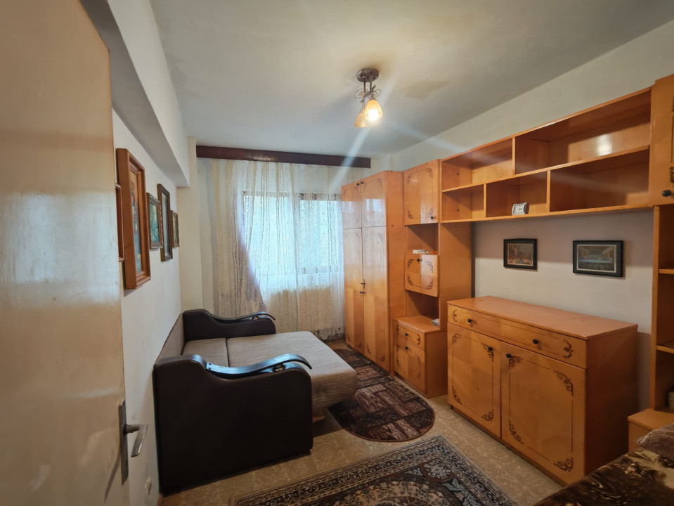 Apartament 3 camere str Emil Racovita