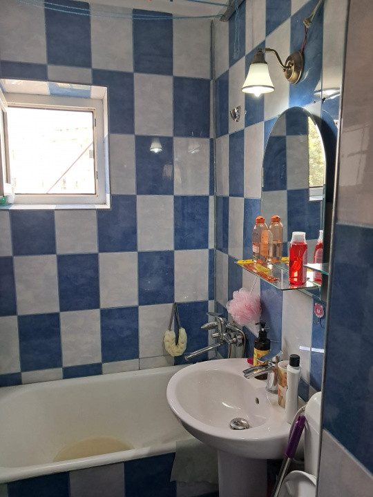 Garsoniera vanzare Milcov