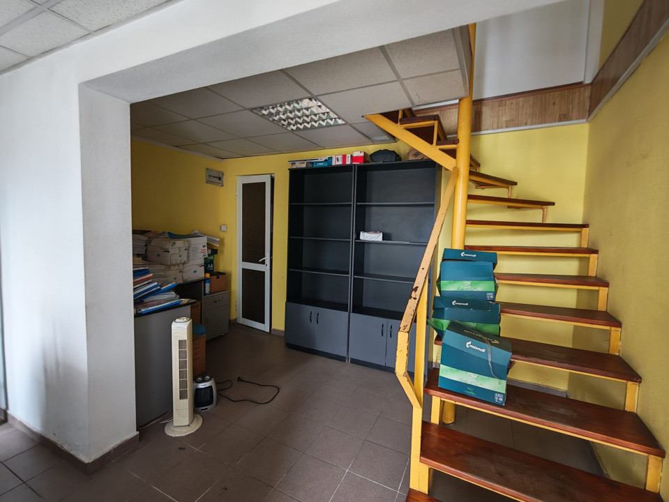 Hala vanzare Calea Republicii