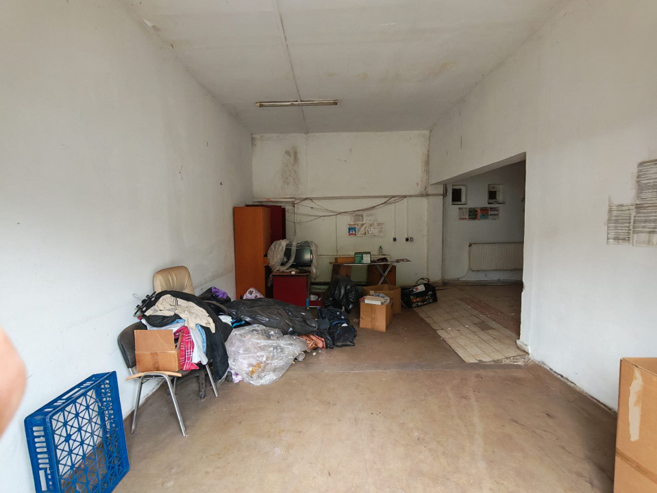 Hala vanzare Calea Republicii