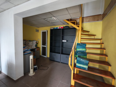 Hala vanzare Calea Republicii