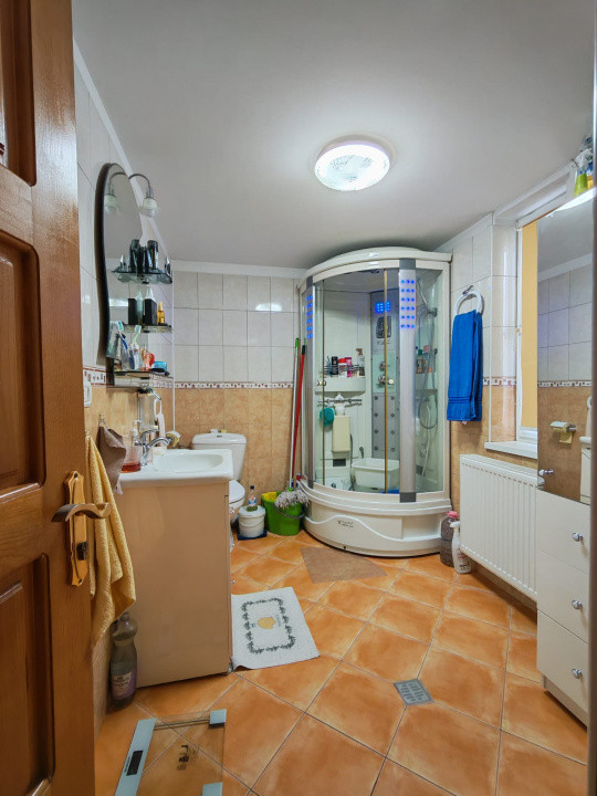 Cladire mixta Sarata Bai