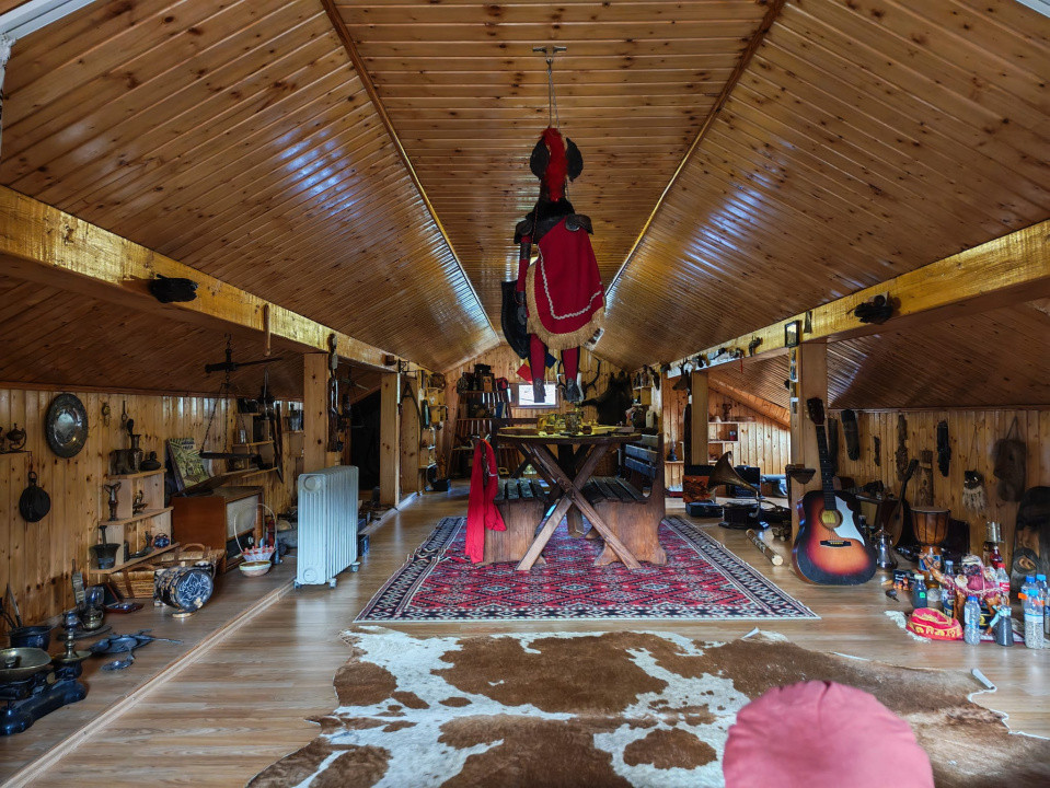 Cladire mixta Sarata Bai