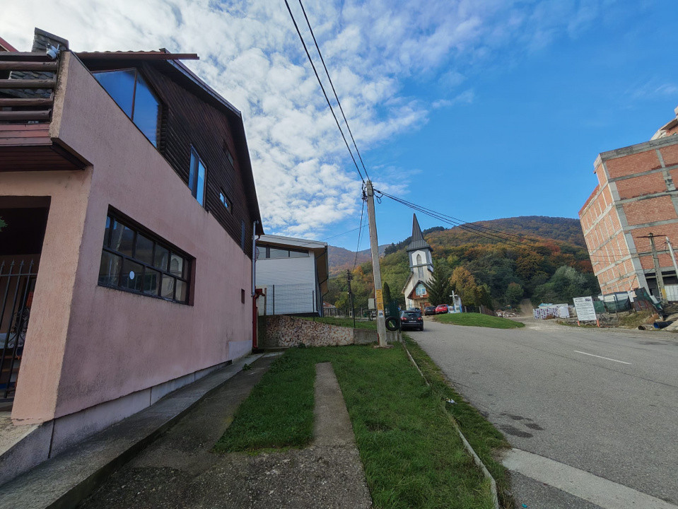 Cladire mixta Sarata Bai