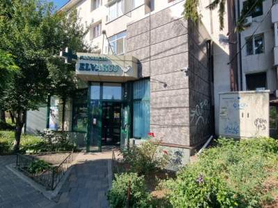 2 decomandate Bancii