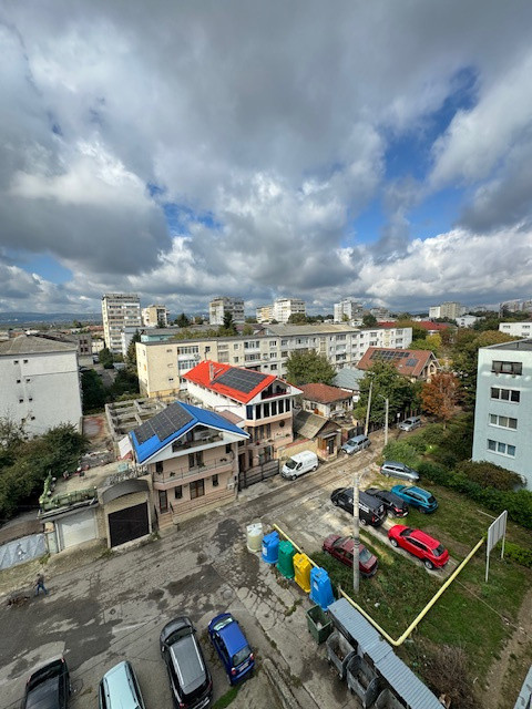 Apartament de vanzare 2 camere decomandate, str. Cornisa, Mun. Bacau