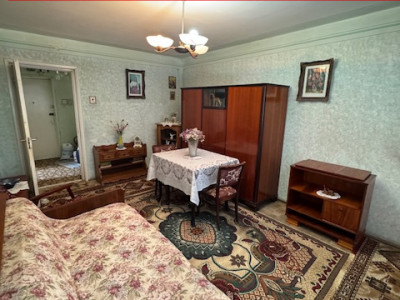 Apartament de vanzare 2 camere decomandate, str. Cornisa, Mun. Bacau