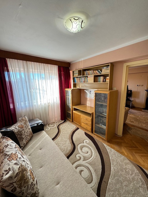 Apartament de vanzare 3 camere, CENTRAL, Bacau, str. Marasesti