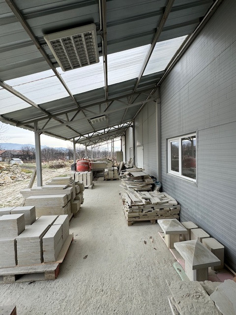 Teren 4.325 mp cu 2 hale, inchiriere/vanzare, Comanesti, jud. Bacau