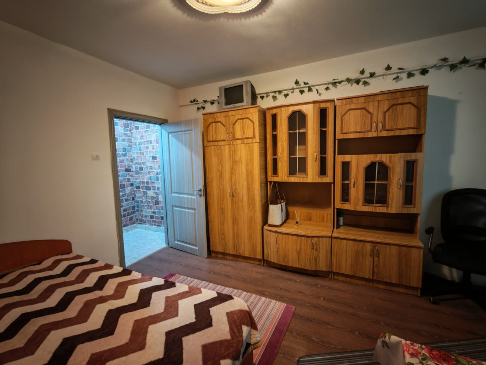 Garsoniera zona Milcov