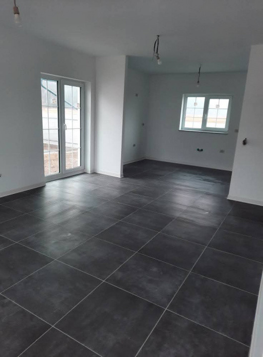 Casa noua in Hemeius