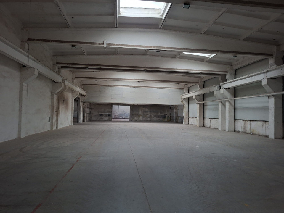 HALE INDUSTRIALE de inchiriat cu birouri, parcari, platforme betonate, acces tir