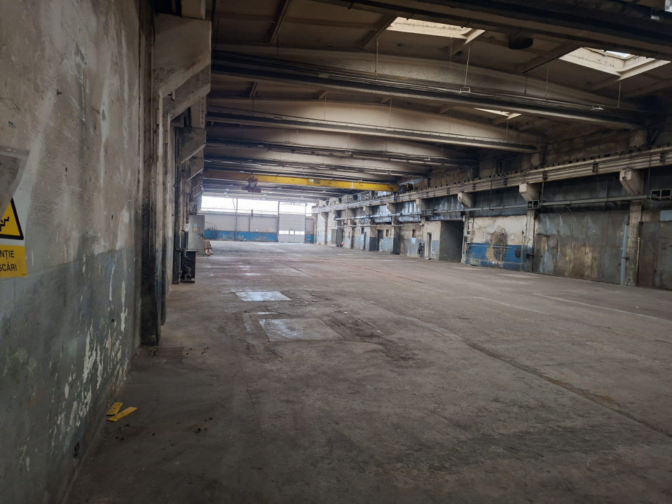HALE INDUSTRIALE de inchiriat cu birouri, parcari, platforme betonate, acces tir